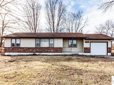 303 North St, Windsor, MO, 65360