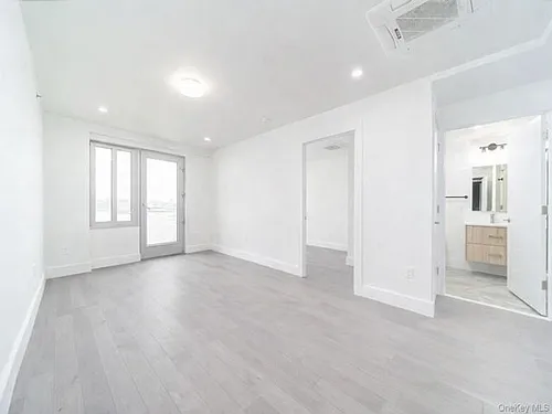 13119 Fowler Ave #4A Photo 1