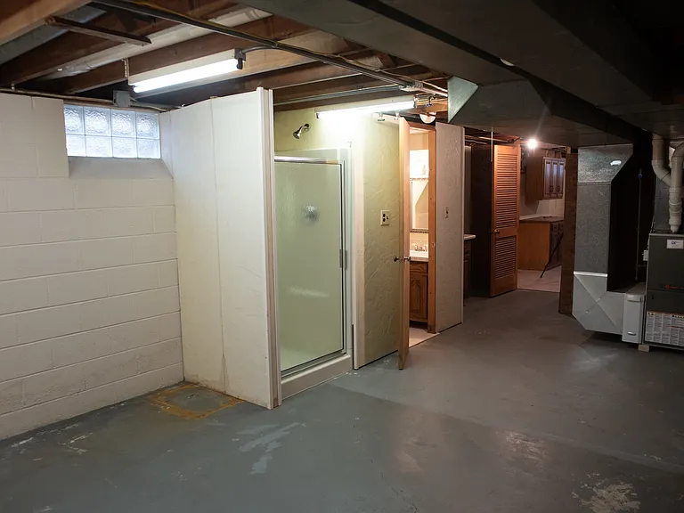 2066 Bradley Rd — Photo 31