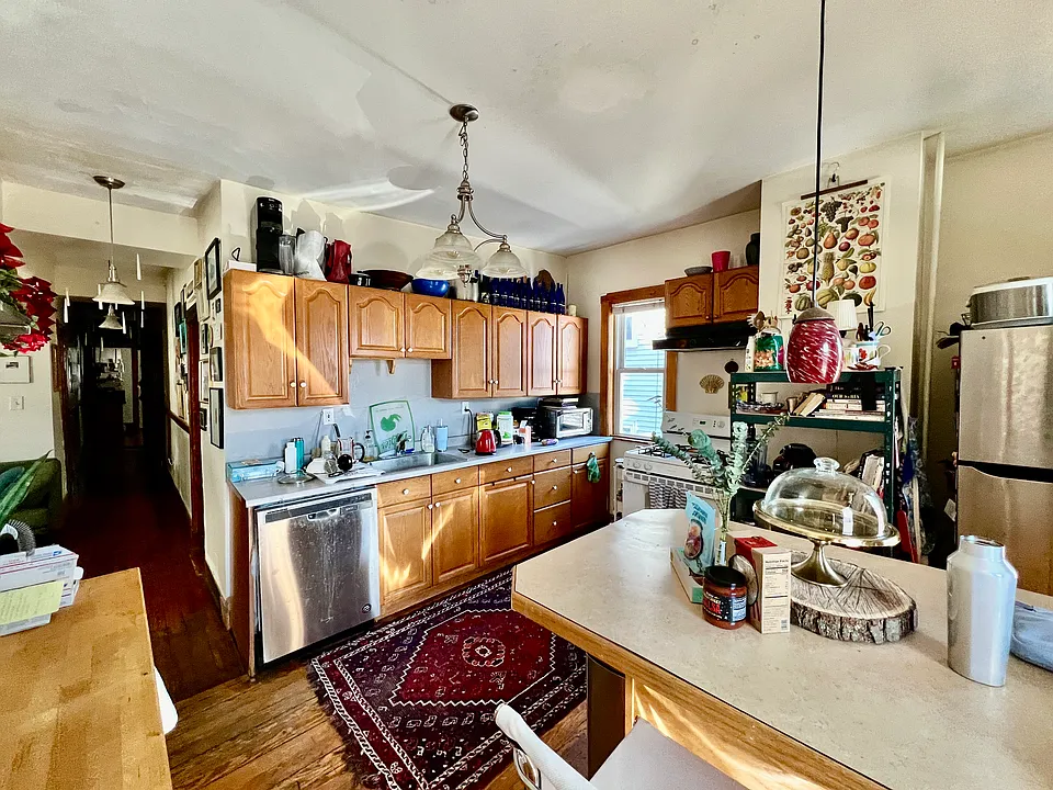 346 Faneuil St #1