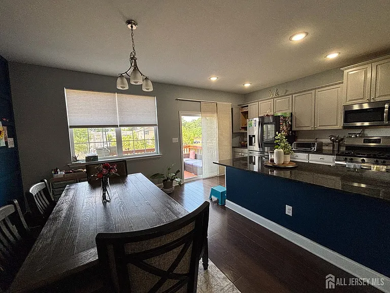 1106 Hights Farm Rd N — Photo 23