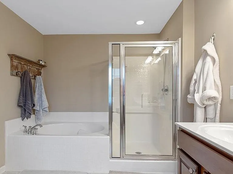 715 Hunters Ridge Dr — Photo 11
