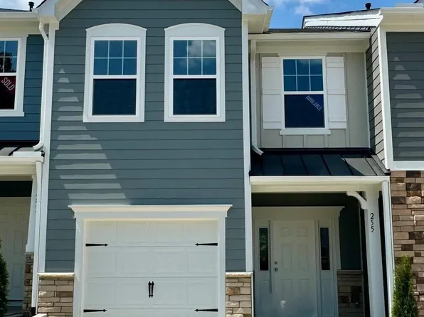 255 Church St #28, Wendell, NC 27591