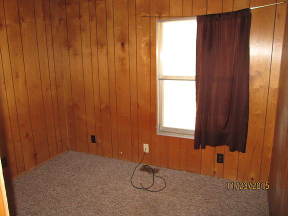 spare bedroom
