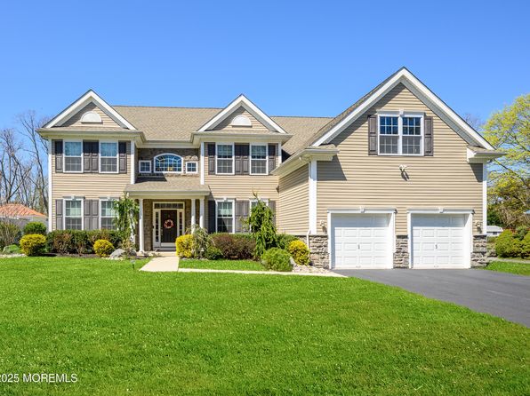 5 Baldwin Avenue, Morganville, NJ 07751