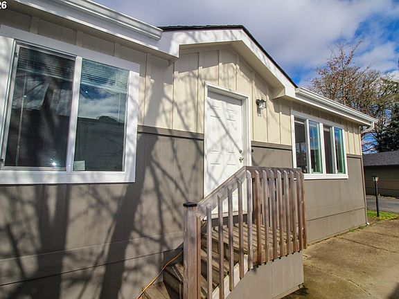 2nd image of 1901 SE Minter Bridge Rd Unit 34