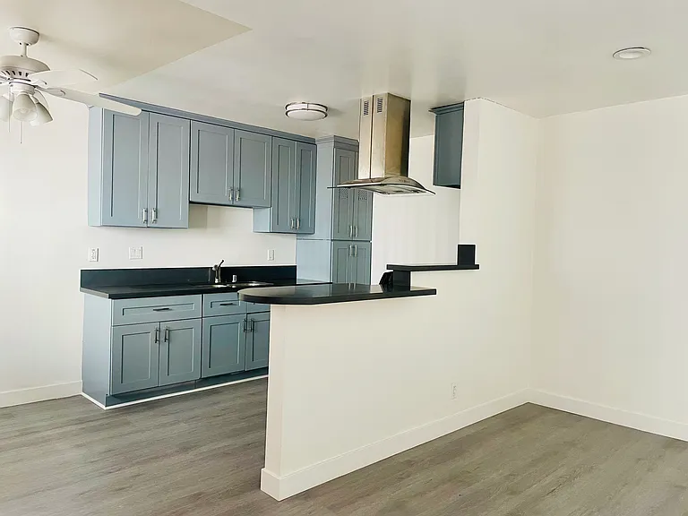720 Silver Lake Blvd #2 — Photo 1