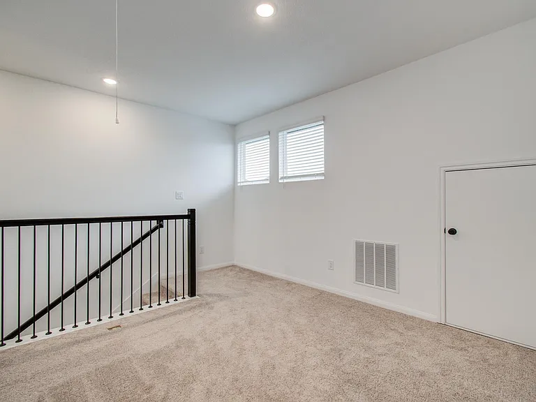 7231 Yarrow Blossom Ct — Photo 36