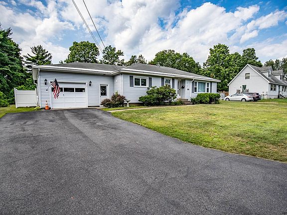 3rd image of 17 McHugh St