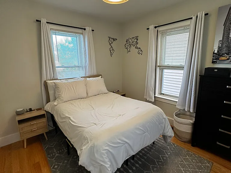 70 Wordsworth St #1 — Photo 10