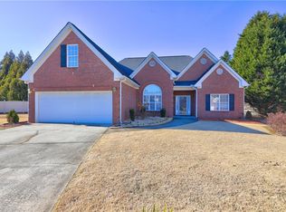 216 Chad Ln, Loganville, GA 30052