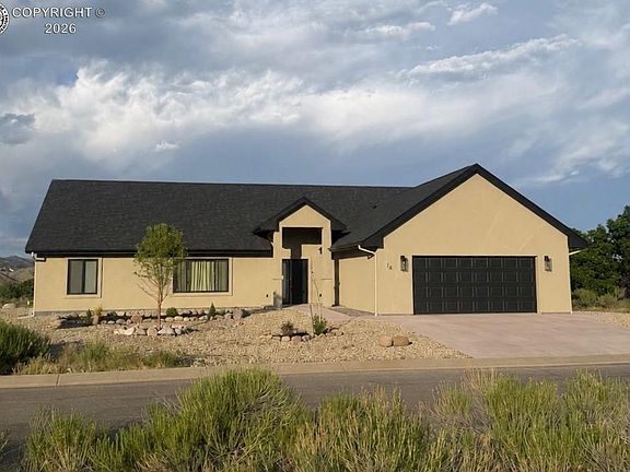 3rd image of 14 Sunrise Mesa Cir