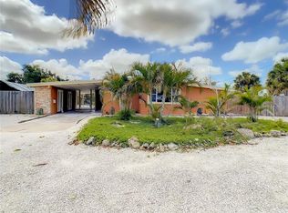 2301 S Radcliffe Pl, Bradenton, FL 34207