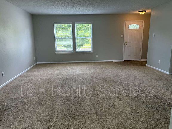 4th image of 14928 Drayton Dr