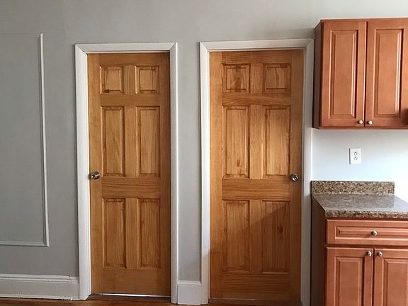 4th image of 25-72 42nd St #3R