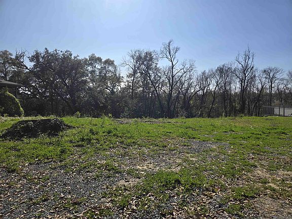 2nd image of 8008 Highland Rd