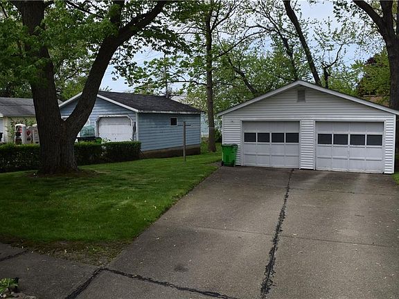 2nd image of 73 Wandle Ave