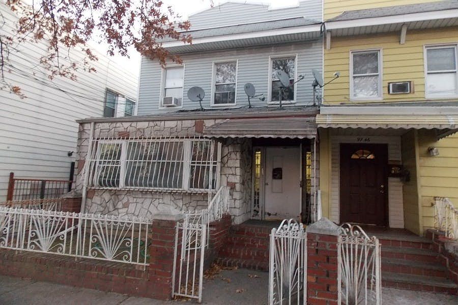1st image of 9748 Corona Ave