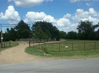 1967 Old Base Rd, Aurora, TX 76078