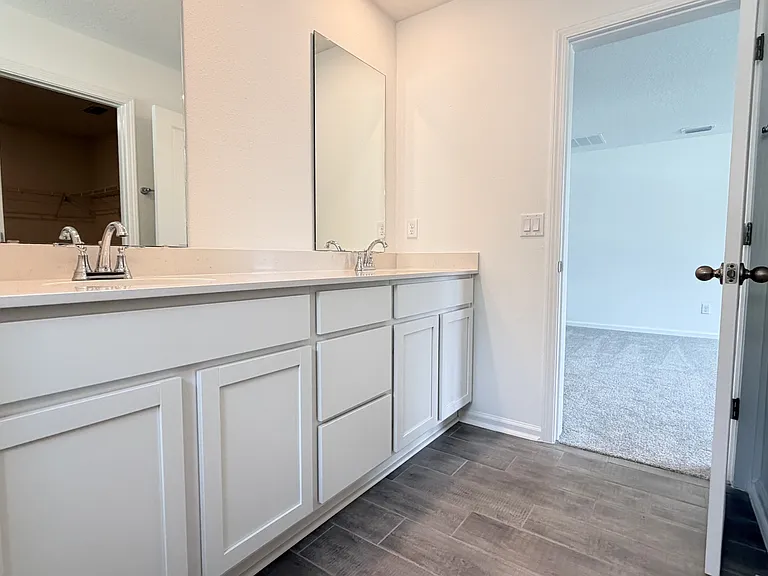 6039 Oracle Ct #1 — Photo 12