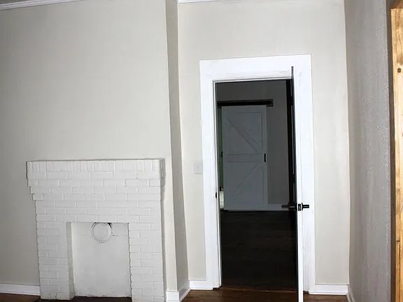 2nd image of 65 Evans St