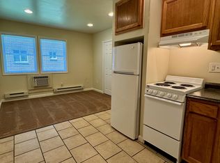 512 S Hays Ave, Carbondale, IL 62901