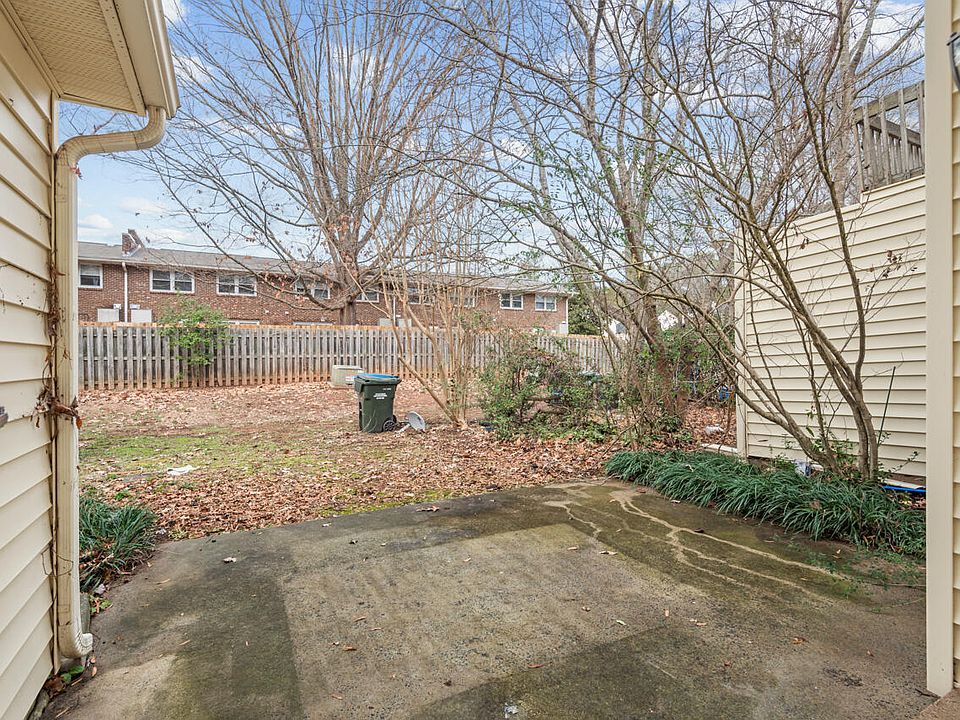1st image of 1501 Clermont Rd APT T4