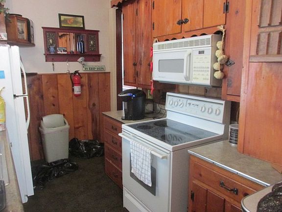 4th image of 317 E Poplar St