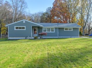 654 Senn Dr, Tallmadge, OH