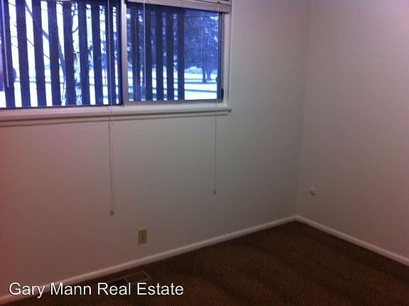 5th image of 1009 W Lakeside Dr