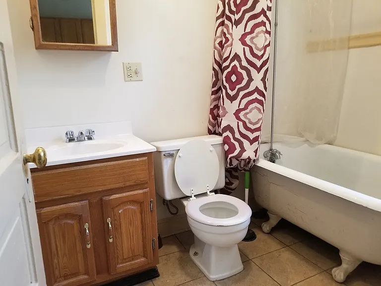 2802 N Weil St — Photo 8