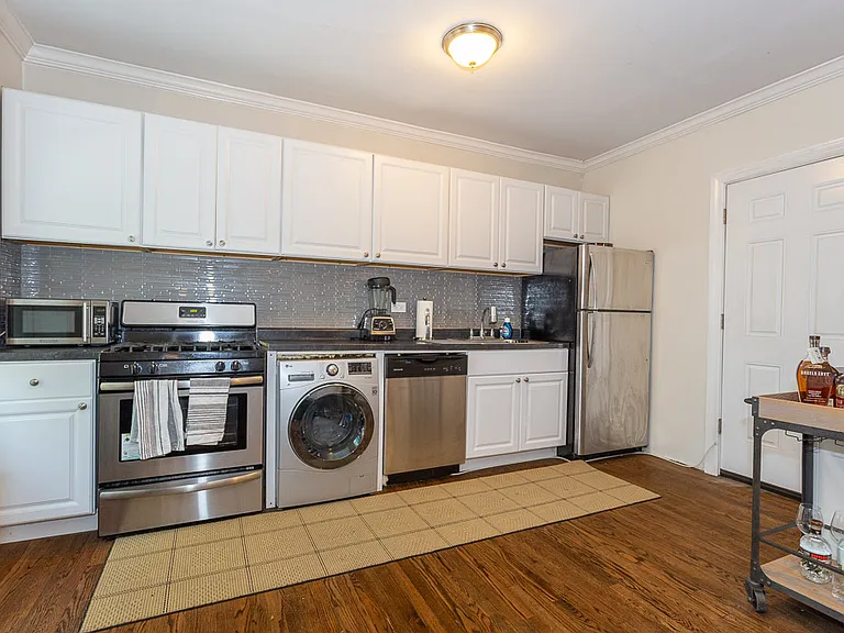 2151 N Fremont St #N2 — Photo 2