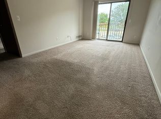 33621 Utica Rd APT 14, Fraser, MI 48026