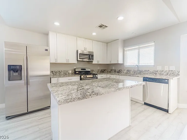 8517 Soneto Ln — Photo 4