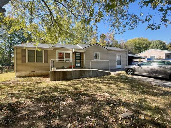847 S Oak Park Avenue, Springfield, MO 65802