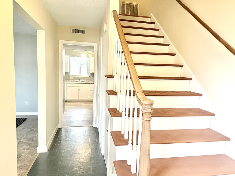 2375 Champion Ct — Photo 8