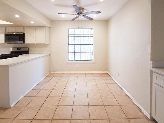 3rd image of 4117 River Bend Dr