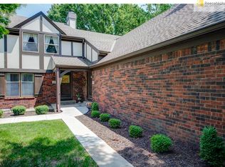 10571 Riley St, Overland Park, KS 66212