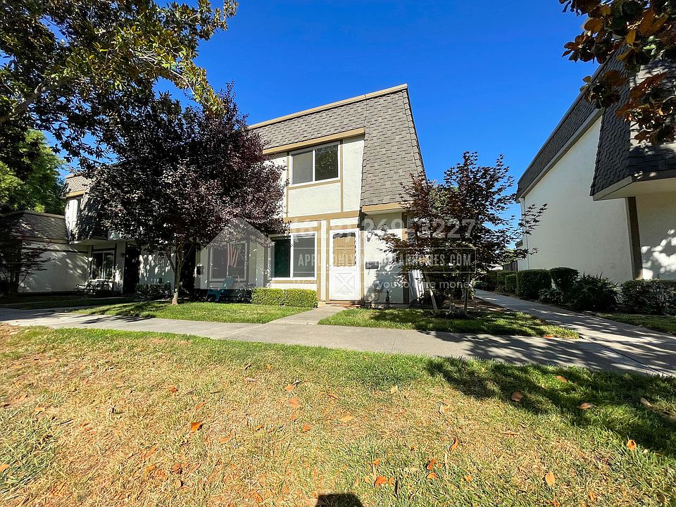 1st image of 210 Fairway Glen Ln