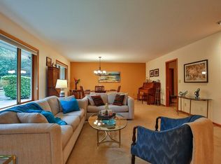 216 222nd Pl NE, Sammamish, WA 98074