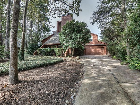 2nd image of 1914 Forest Garden Dr