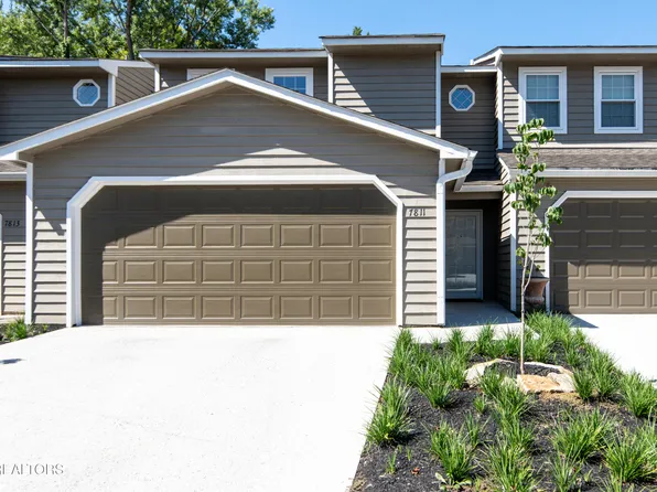 7811 Village Dr, Knoxville, TN 37919
