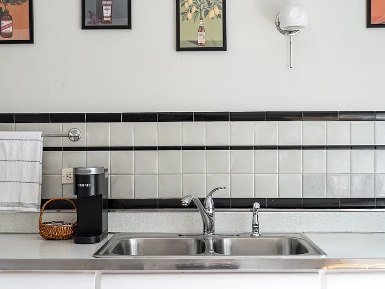 3249 S Kinnickinnic Ave — Photo 30