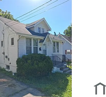 2409 McLaran Ave — Photo 6