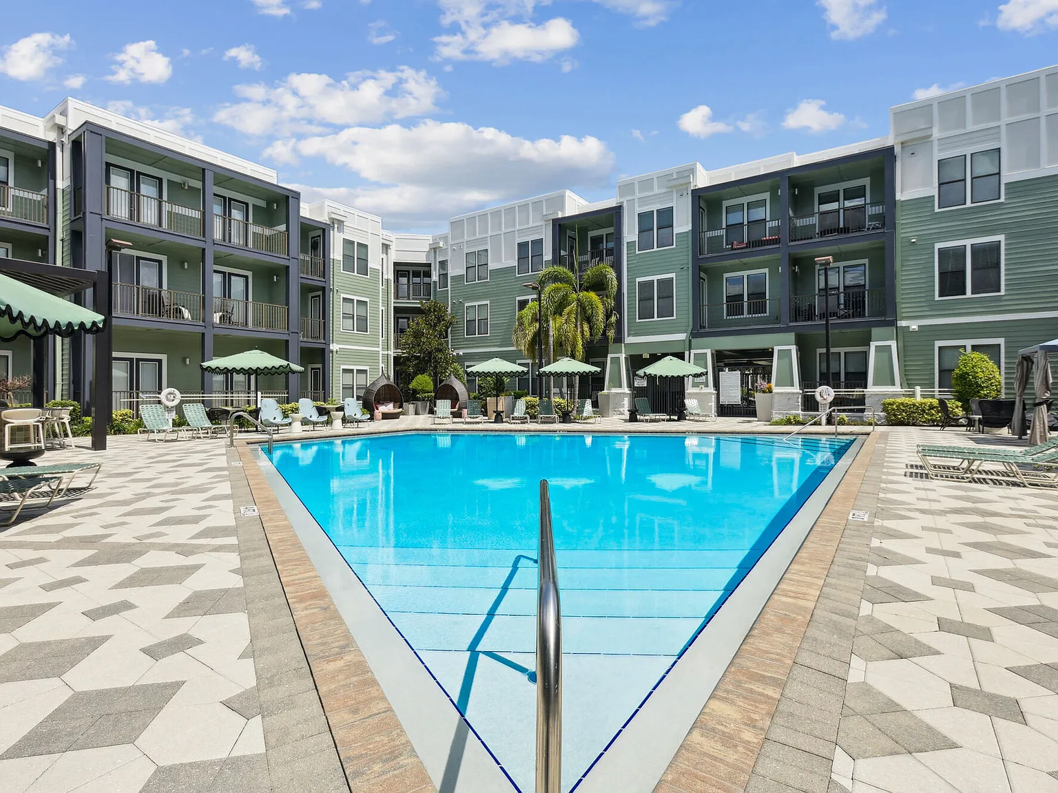 NoHo Flats I and II — Photo 1