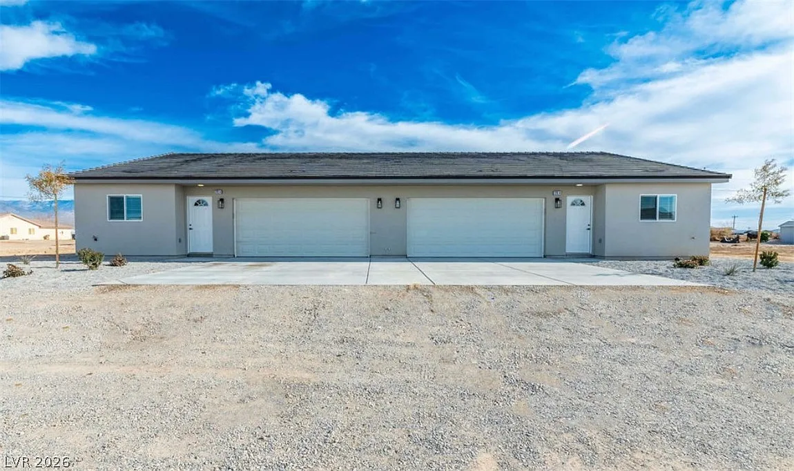 2 bed, 2.0 bath, 969 sqft, $1,375 — Photo 1
