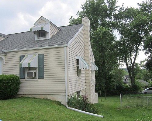 3rd image of 3727 Norwood Ave