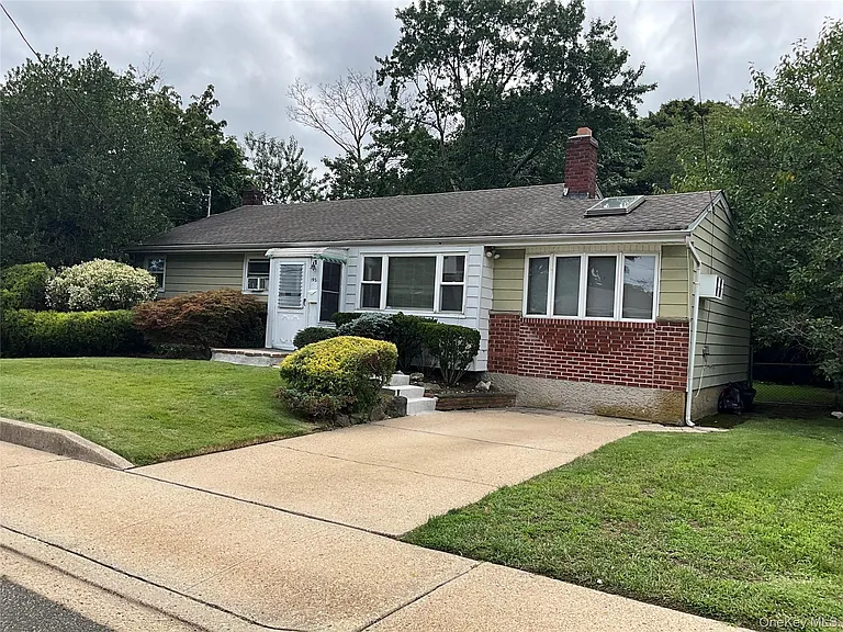 195 Central Park Rd — Photo 1