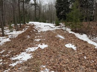 W Fox Farm Rd, Manistee, MI 49660