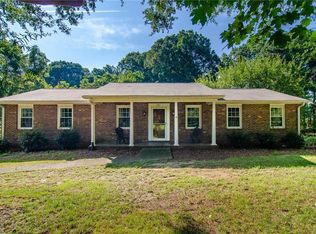 5310 Faylyn Dr, Pfafftown, NC 27040